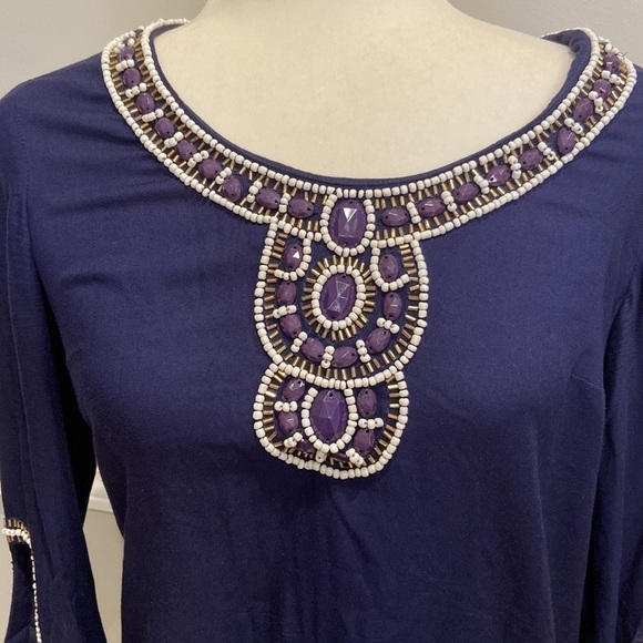 Lilly Pulitzer Sarah True Navy
Beaded Embellished Tunic 3/4 sleeve! Size XS - Picture 3 of 9